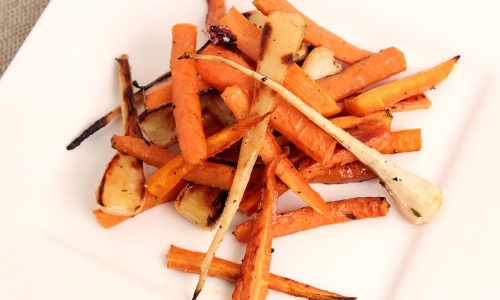 Honey And Thyme Roasted Carrots and Parsnips