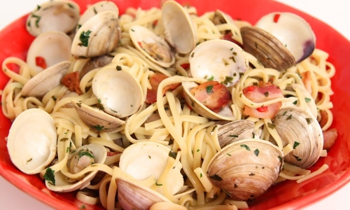 Linguine with Clams and Bacon