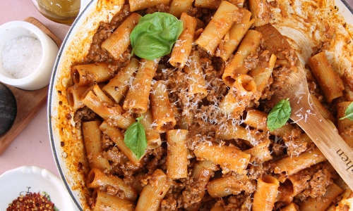 One Pot Rigatoni and Meat Sauce
