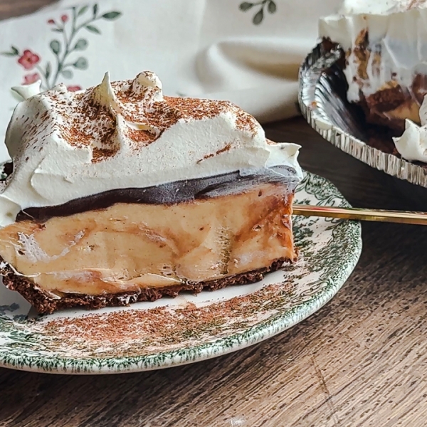 Easy Chocolate Peanut Butter Pie