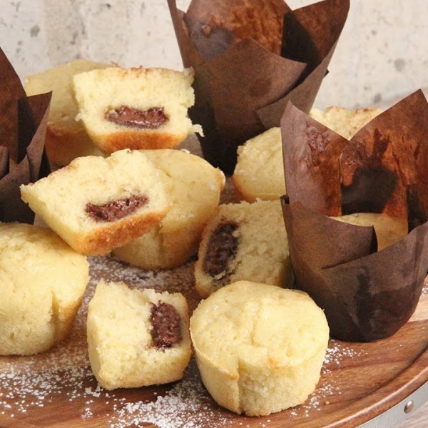 Nutella Stuffed Vanilla Muffins