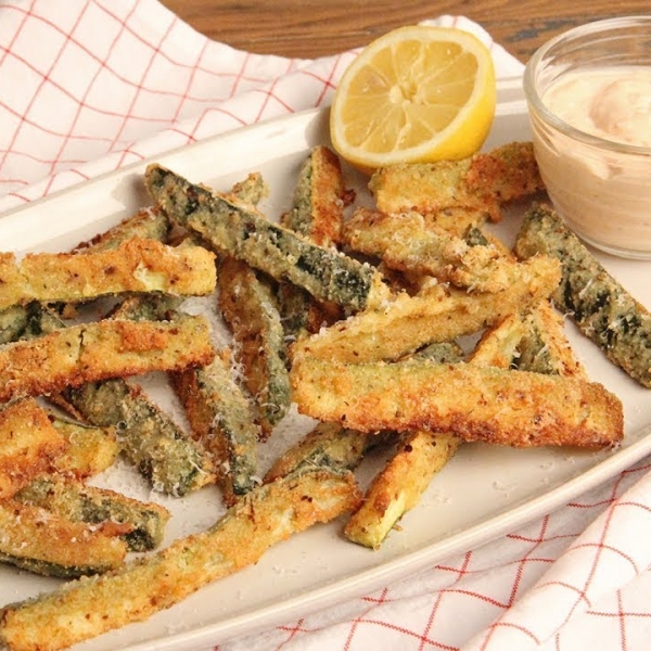 Zucchini Fries with Special Sauce